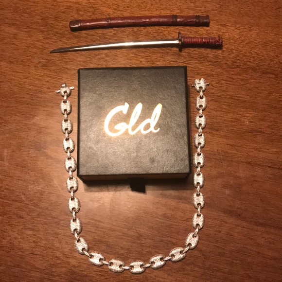 GLD 14K White Gold Gucci Link Necklace - Picture 5 of 5